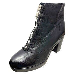 Topshop Magic Black Leather Chunky‎ Front Zip Booties